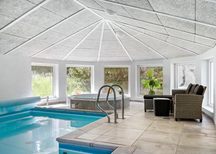 Feriehus Stunning In With Sauna *